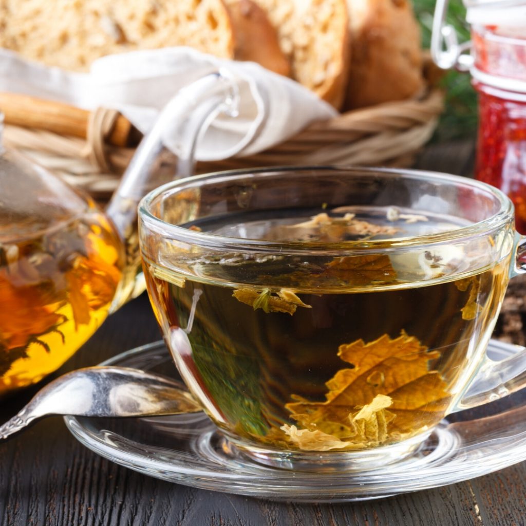 الشاي الأبيض – مواصفات وفوائد وموانع